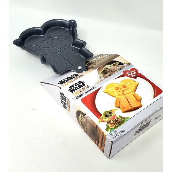 New Star Wars The Mandalorian Baby Yoda (Grogu) Pancake Skillet & Pancake set - Picture 4 of 11